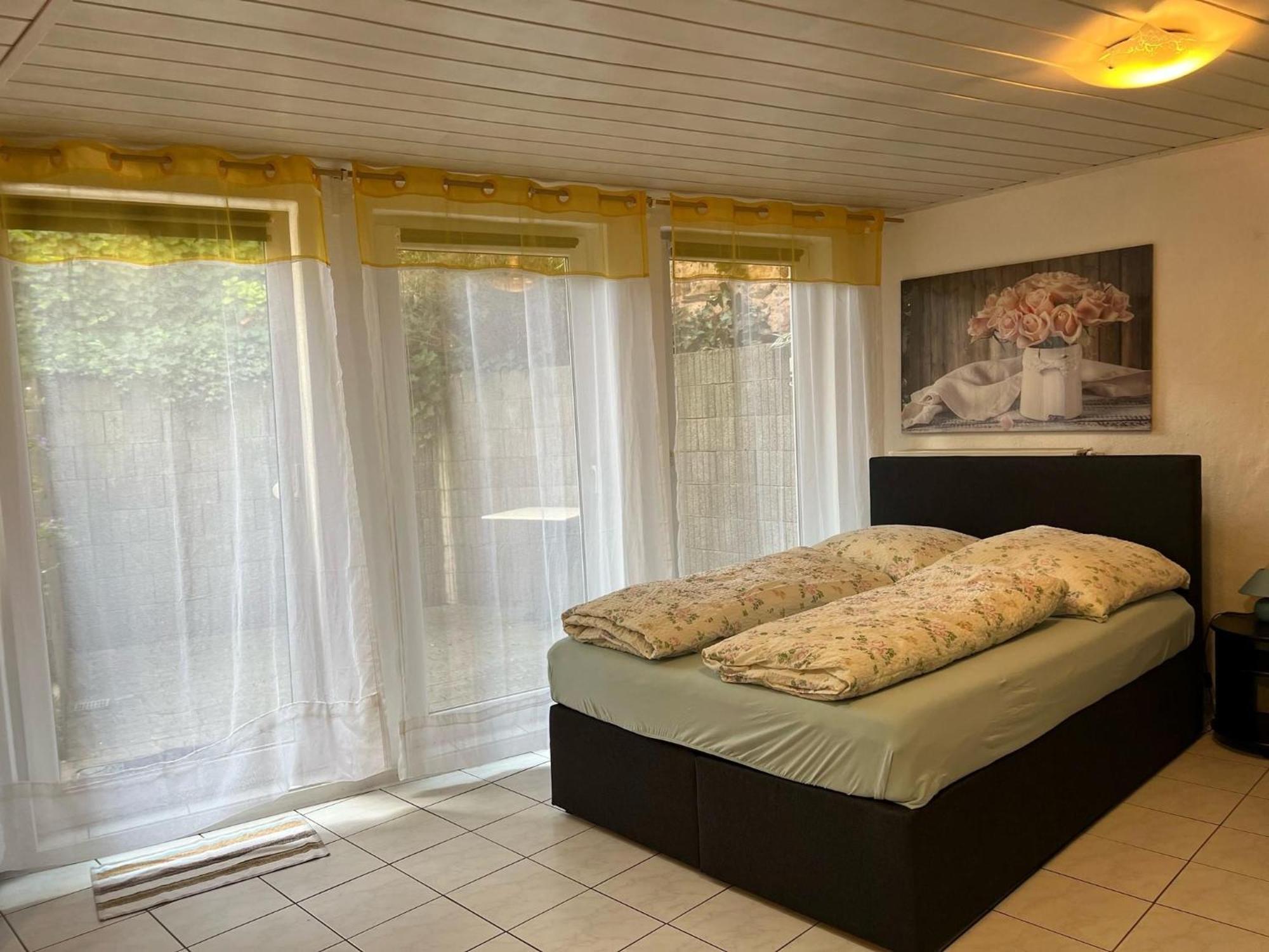 Linh'S Ferienwohnung Saarburg Bagian luar foto