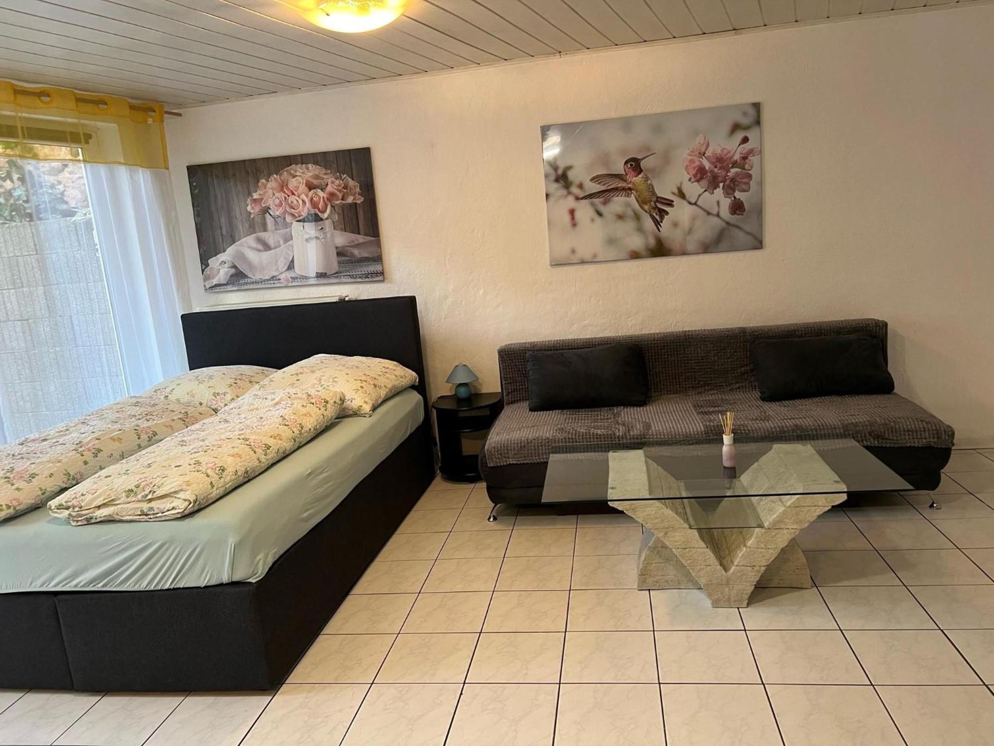 Linh'S Ferienwohnung Saarburg Bagian luar foto